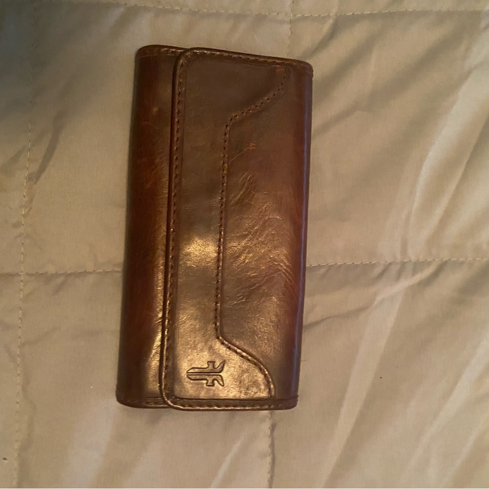Frye wallet